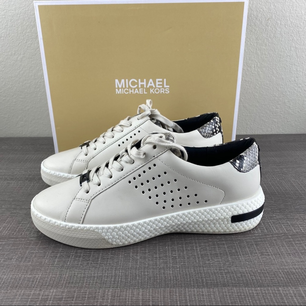Michael Kors Codie Lace Up shoes. New.